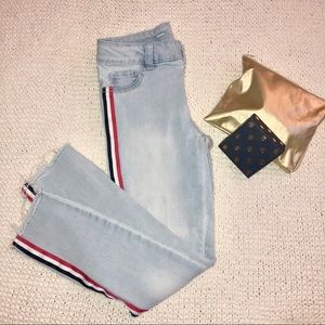 Girls Cat & Jack Stripe Light Wash Jegging Jeans